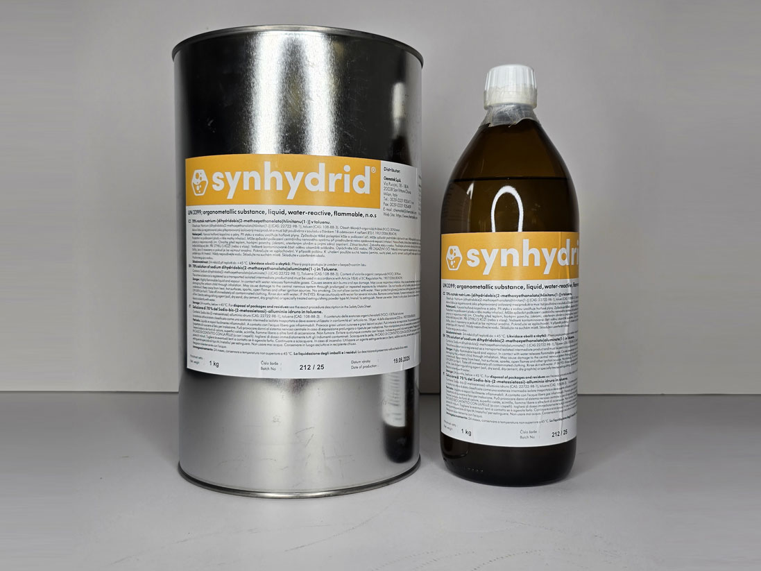 Sodium bis(2-methoxyethoxy)aluminum Hydride Solution